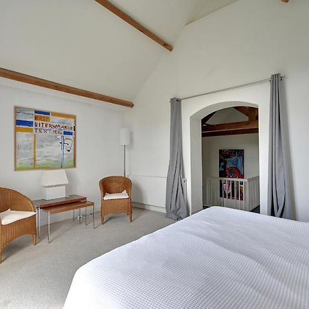B&B Pompgebouw Aan De Rijn Tolkamer Eksteriør billede
