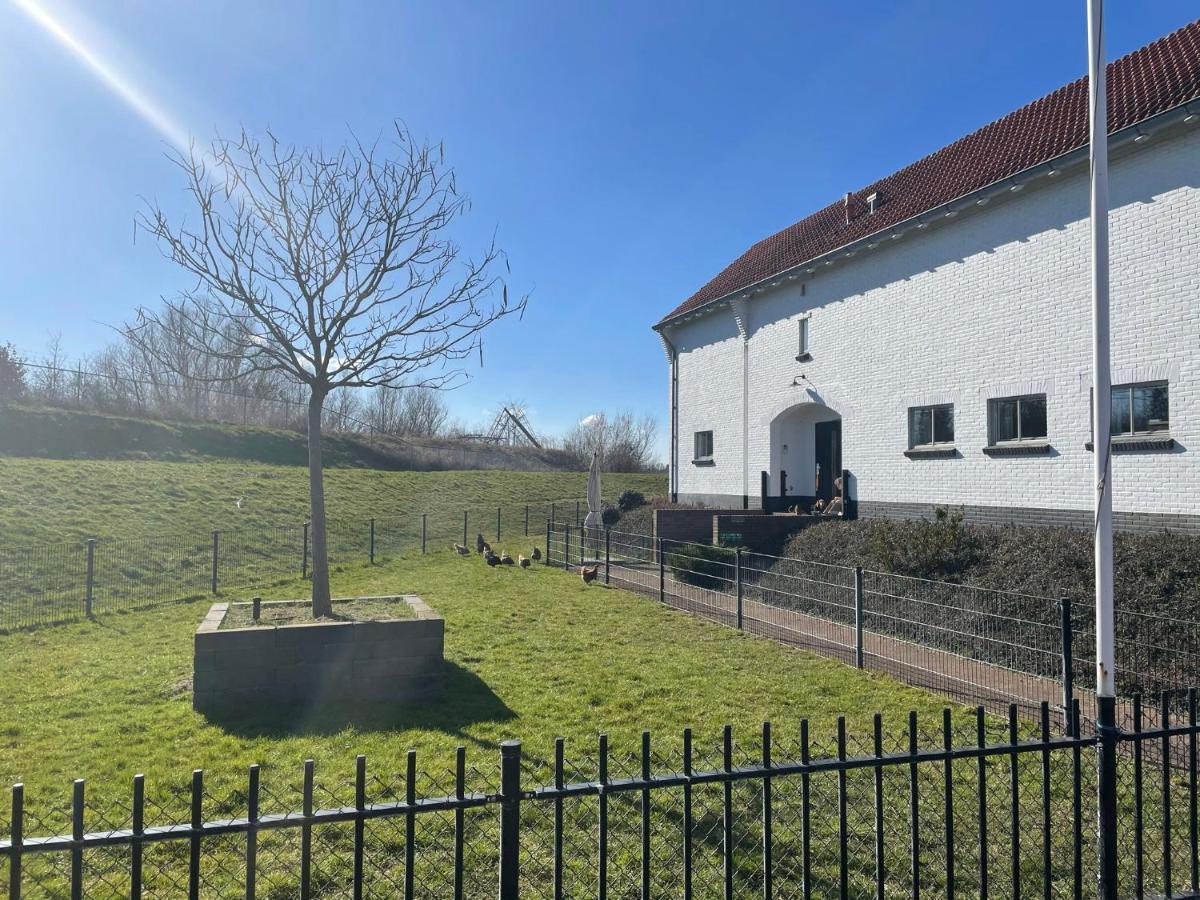 B&B Pompgebouw Aan De Rijn Tolkamer Eksteriør billede