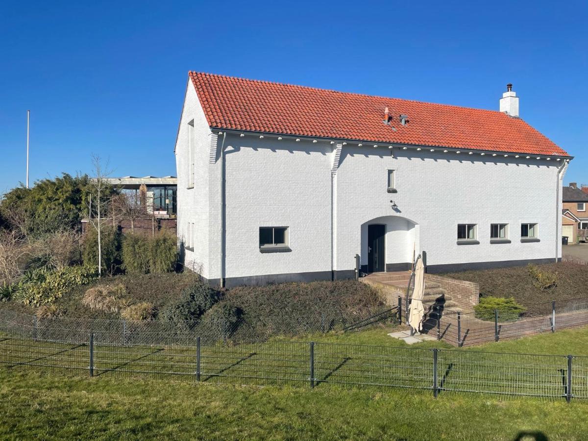 B&B Pompgebouw Aan De Rijn Tolkamer Eksteriør billede